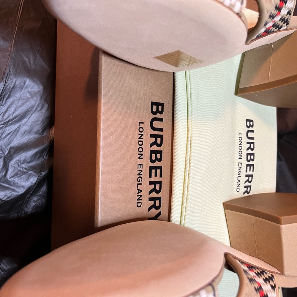 Burberry Castlebar women woven sandal - Picture 6 of 6